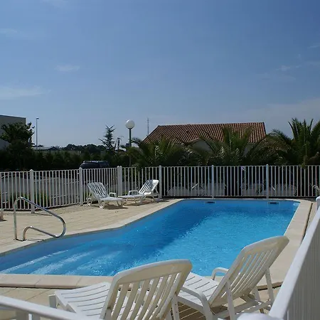 Hotel Ibis Styles D'oleron 3*